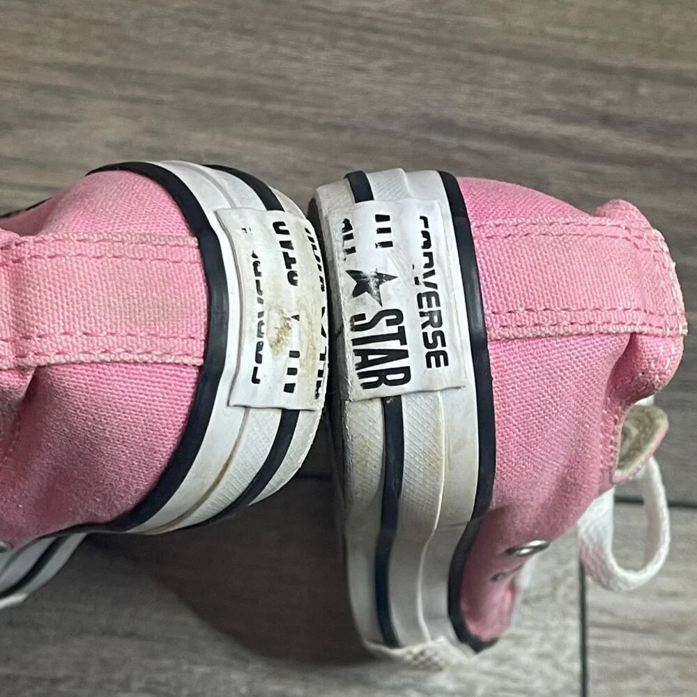 Converse Chuck Taylor All Star Low Top Sneakers Girls Size 1 Pink Canvas Lace Up